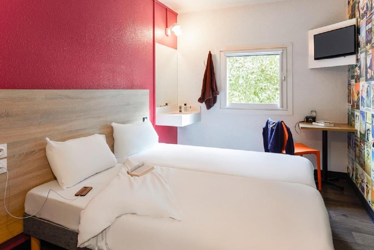 Hotelf1 Frejus Roquebrune Sur Argens Exterior photo